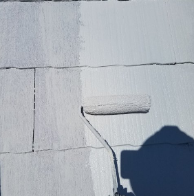 屋根ガイナ塗装２回目（上塗り）