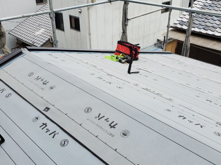 屋根　ガルテクトカバー工法