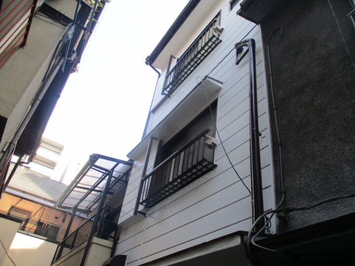 大阪市中央区上本町西　M様邸　外壁塗装、屋根カバー工事