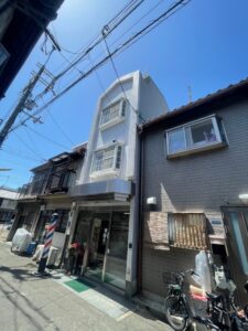大阪市旭区赤川　美容院　外壁塗装、屋根カバー工事
