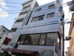 大阪府守口市馬場町　Sビル様　外壁塗装、階段防水工事