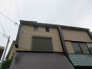 兵庫県尼崎市大物町1丁目　W様邸　板金工事、大工工事、クロス工事
