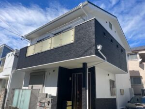豊中市春日町1丁目 M様邸 外壁塗装工事、屋根ガルテクトカバー工事